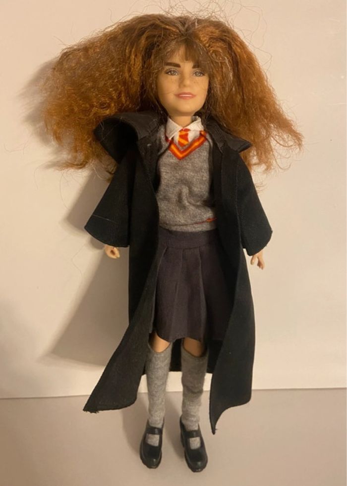 Poupée Hermione Harry Potter - mattel - bon état