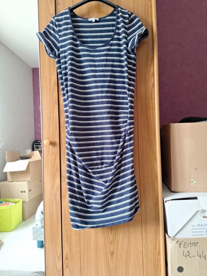 Robe grossesse marine et blanc - photo numéro 2