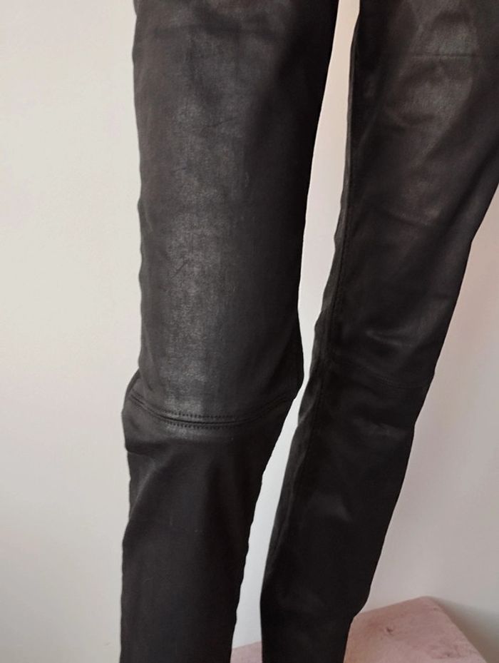 Jean effet ciré Comptoir des cotonniers taille 38 - photo numéro 3