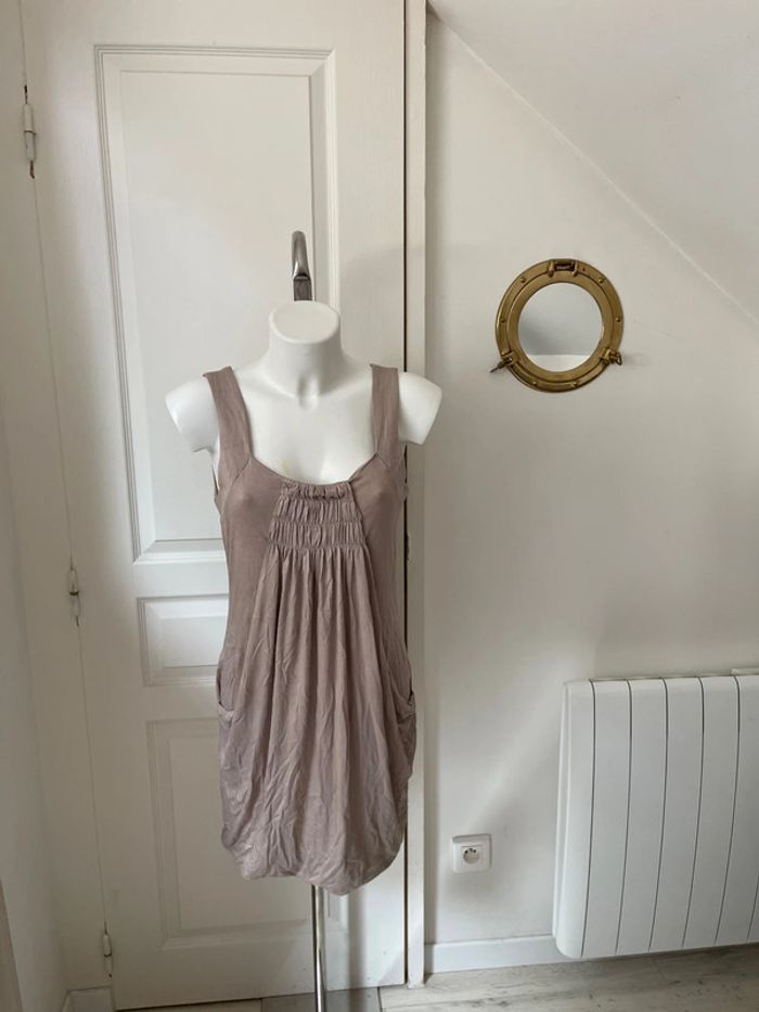 Robe beige - photo numéro 2