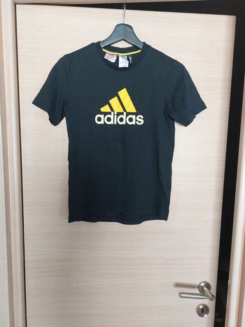 Tee-shirt noir adidas et jaune