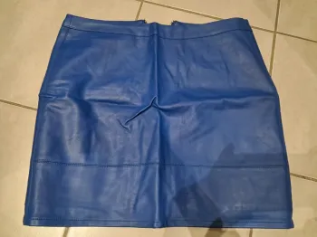 Jupe simili cuir bleu cache cache taille 36/38