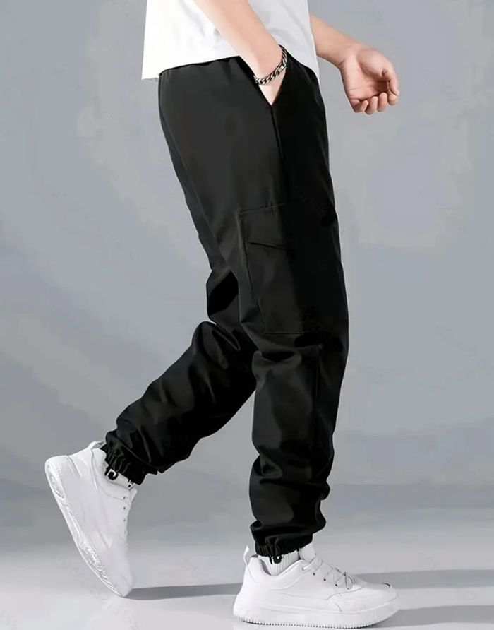 Pantalon cargo , noir , neuf , taille L