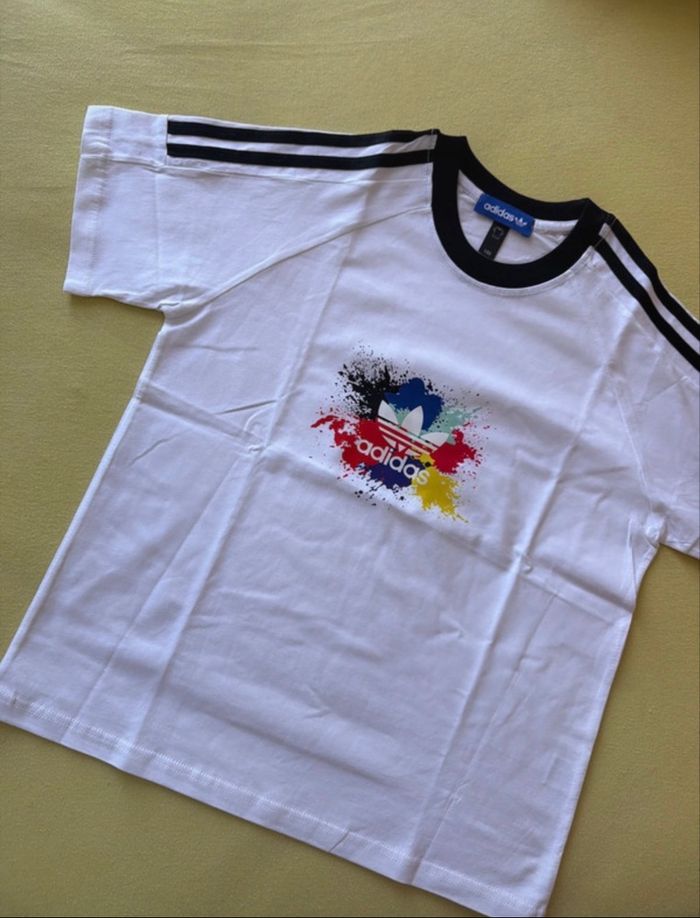 TEE shirt adidas