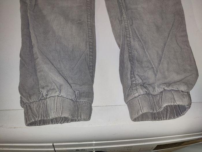 Pantalon gris velours doublé Kiabi 7 ans - photo numéro 4