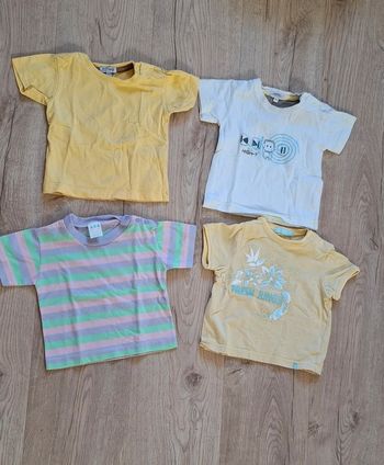 Lot 4 t-shirts MC 12mois dont 3 TBE
