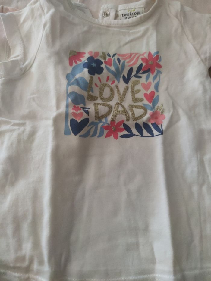 Lot 4 t-shirts et un sous pull 12 mois - photo numéro 2