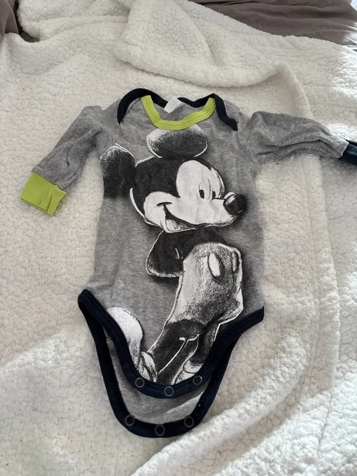 Ensemble Mickey 90 years 3 mois - photo numéro 2