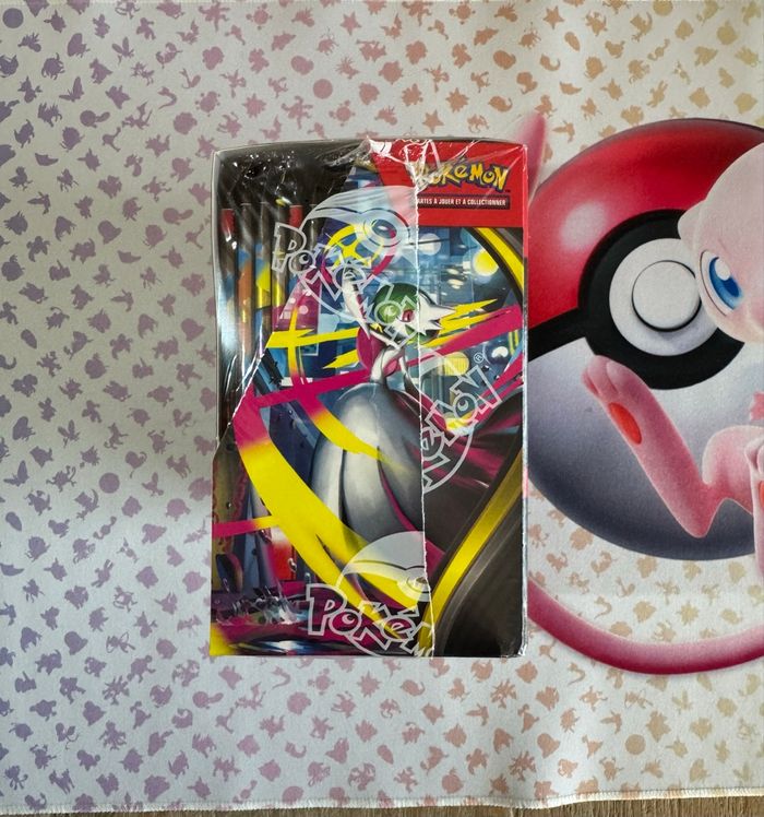 Pokémon Display Méga Évolution *Défaut de scellé* - photo numéro 5