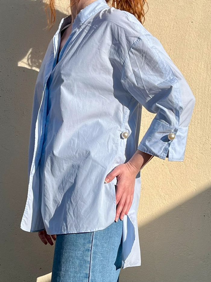 Chemisier asymétrique avec perles nacrées manches 3/4 - bleu clair - photo numéro 4