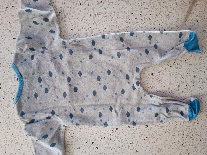 Pyjama 6 mois - photo numéro 3