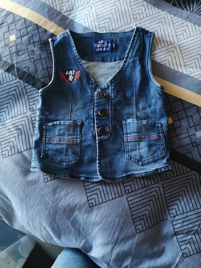 Gilet en jean 4 ans - photo numéro 2