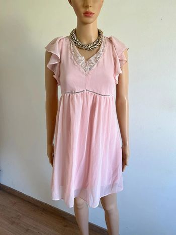 Robe rose claire sans manches avec dentelle Naf Naf taille 38 TBE (taille petit)