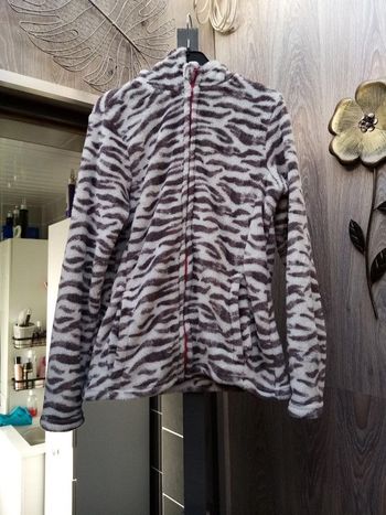 Gilet / veste à capuche 146/152