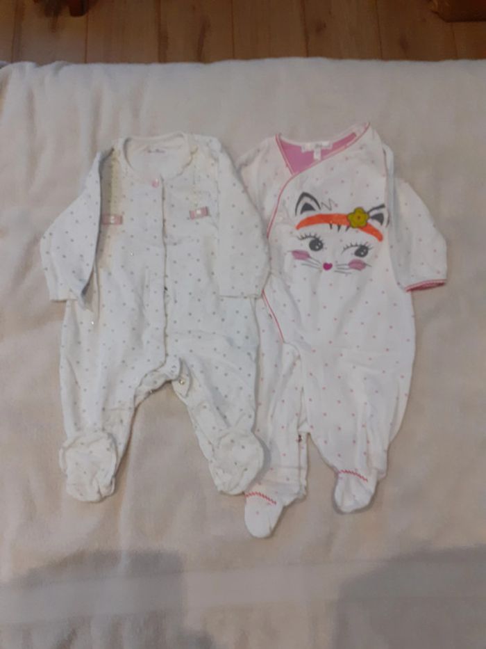 lot 2 pyjamas