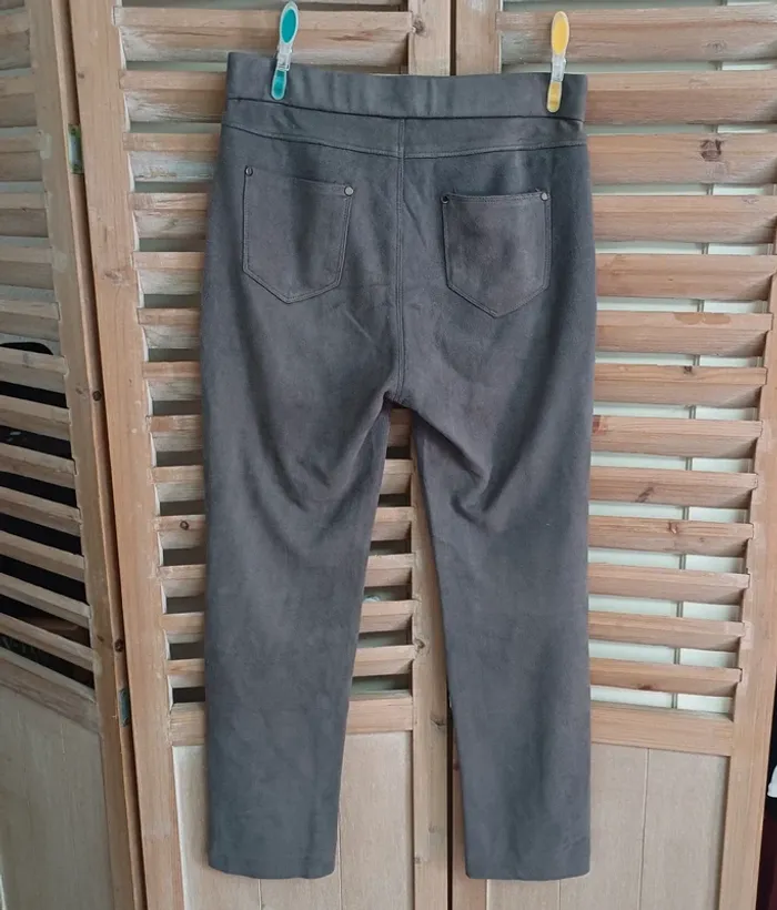 Pantalon gris taille 36 femme douché velours. - photo numéro 4