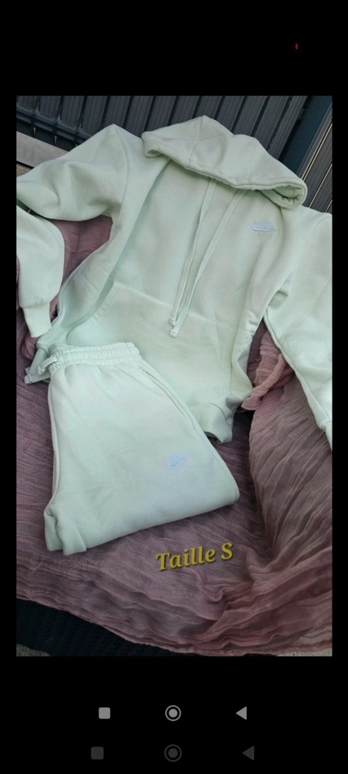 Ensemble jogging femme