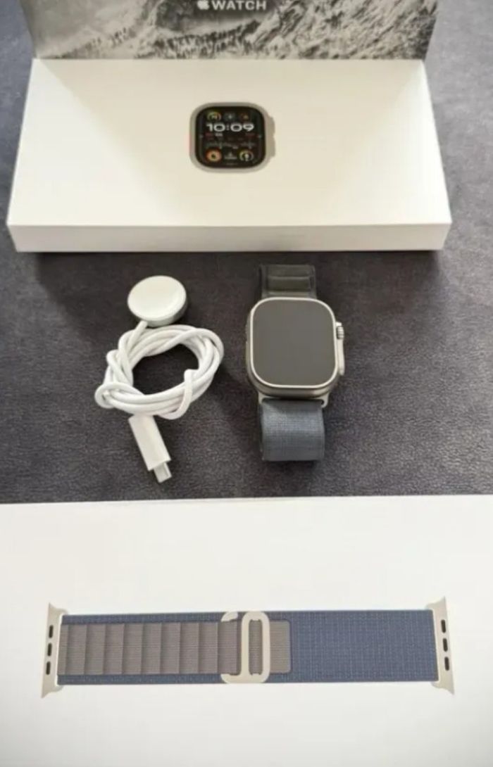 Apple Watch Ultra 2 49mm Boîtier Titane GPS /Cellulaire en excellent état - photo numéro 2
