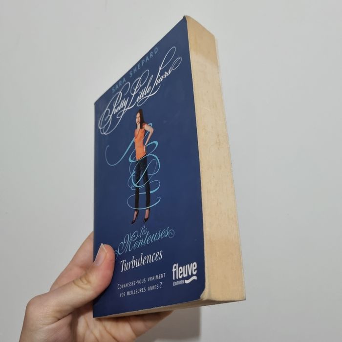 Pretty Little Liars les menteuses 12 Turbulences - photo numéro 6