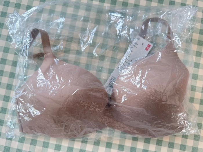 Soutien gorge sans armature 3D Uniqlo 100/105 B C