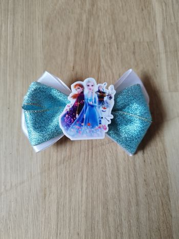 Pince reine des neiges bleu et blanc