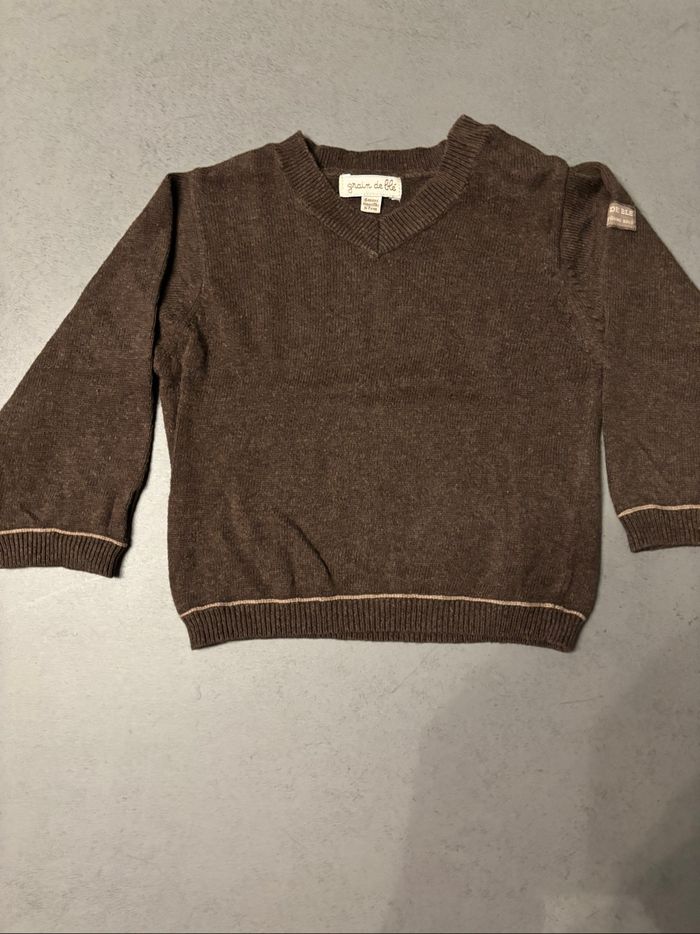 Pull marron en taille 6 mois