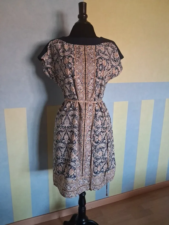 Robe Jacqueline Riu, T.40