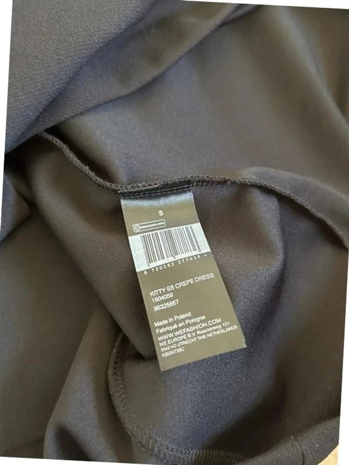 Robe noire à manches courtes WE taille S jamais portée - photo numéro 15