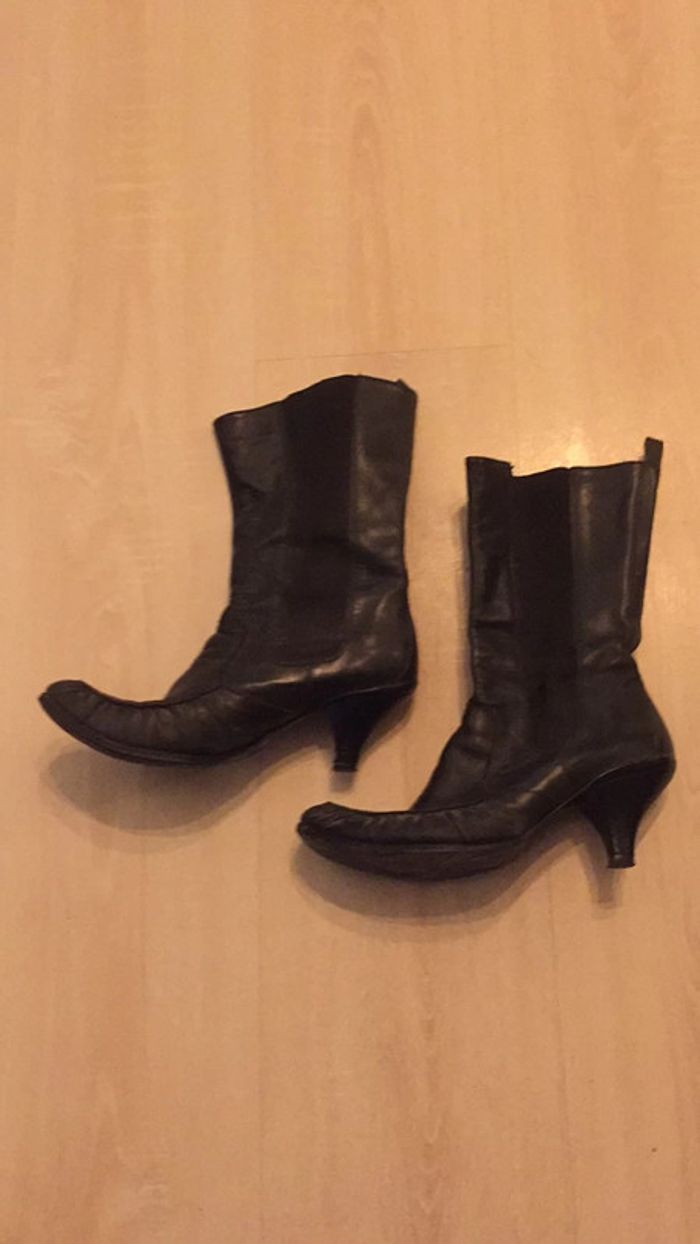 Bottines à talons en cuir - photo numéro 2