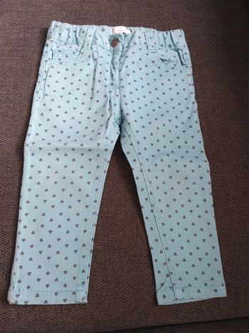 Pantalon jean turquoise à coeurs fille 18 mois