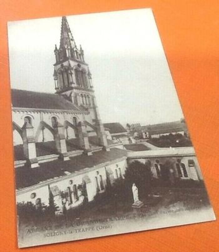 Carte postale ancienne Soligny-Le-Trappe (Orne) Abbaye de la Grande-Trappe - photo numéro 3