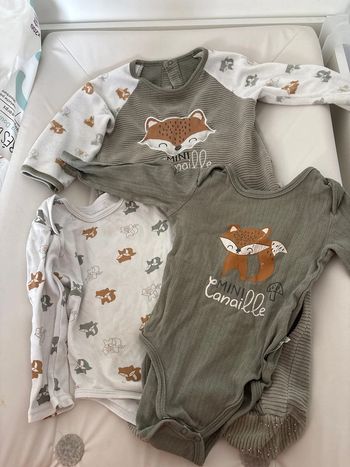 Pyjama + bodies