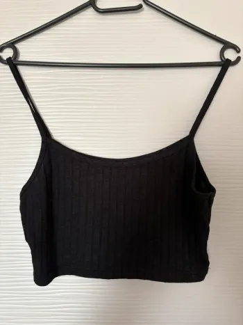 Crop top noir – Taille M