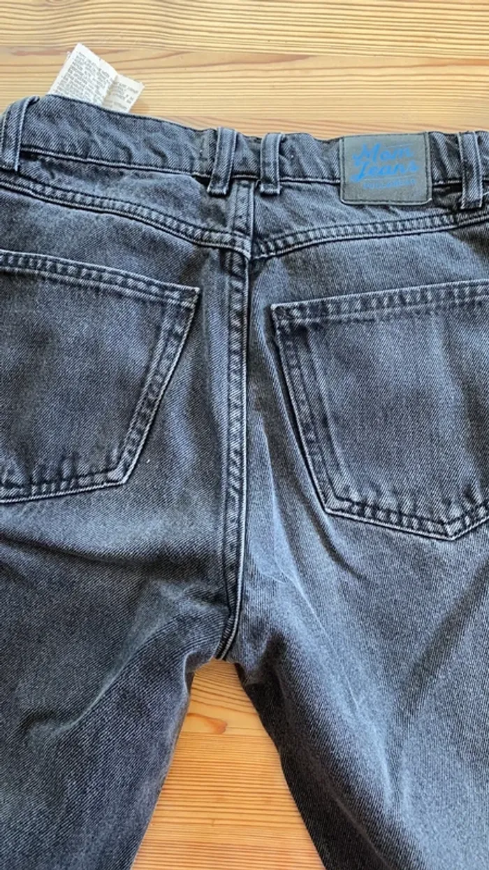 Jean femme Pull&Bear - photo numéro 2