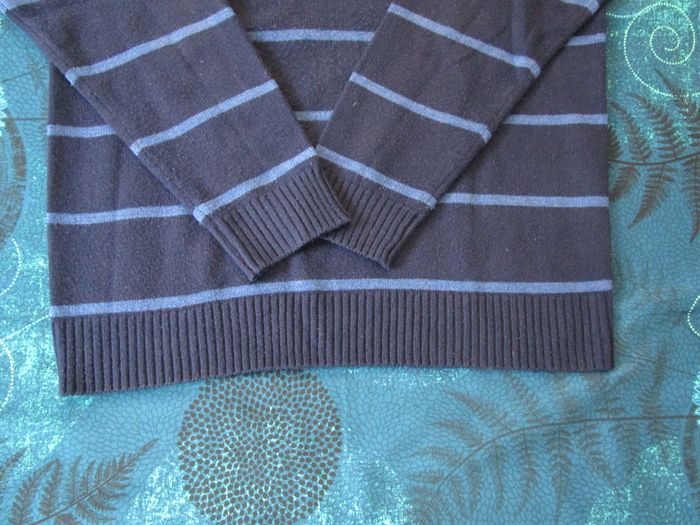 Pull homme sweat col V Taille XL Bleu Marine à rayures (T102) - photo numéro 4