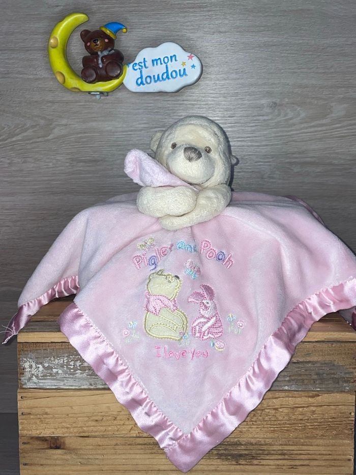 DY383 doudou ours 🐻 winnie Disney