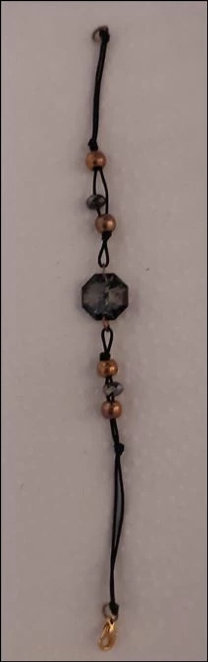 Bracelet fantaisie avec pierre façon Swarovski - photo numéro 3