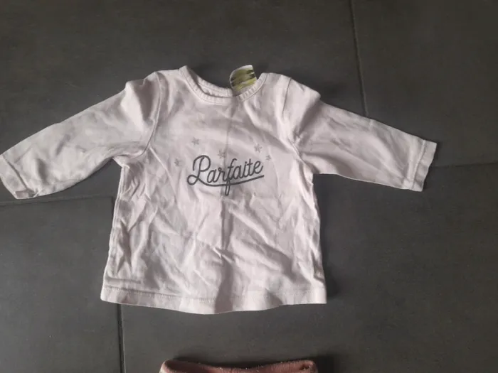 Jogging/T-shirt - photo numéro 2
