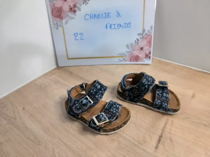 Sandalettes T22 - photo numéro 2