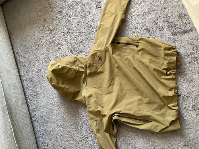Veste révolution race - photo numéro 2