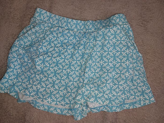 Lot shorts 8 ans - photo numéro 6