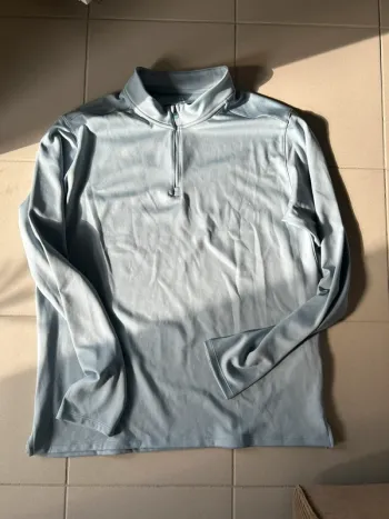 Haut de sport under armour taille l