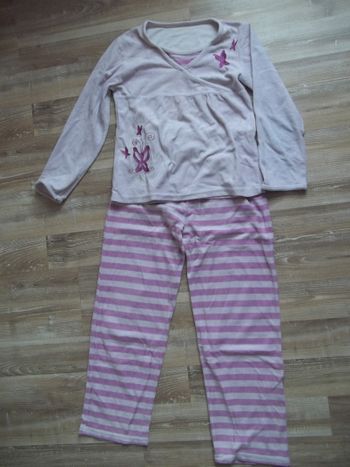 Pyjama (2) velours mauve papillons La Halle 12 ans