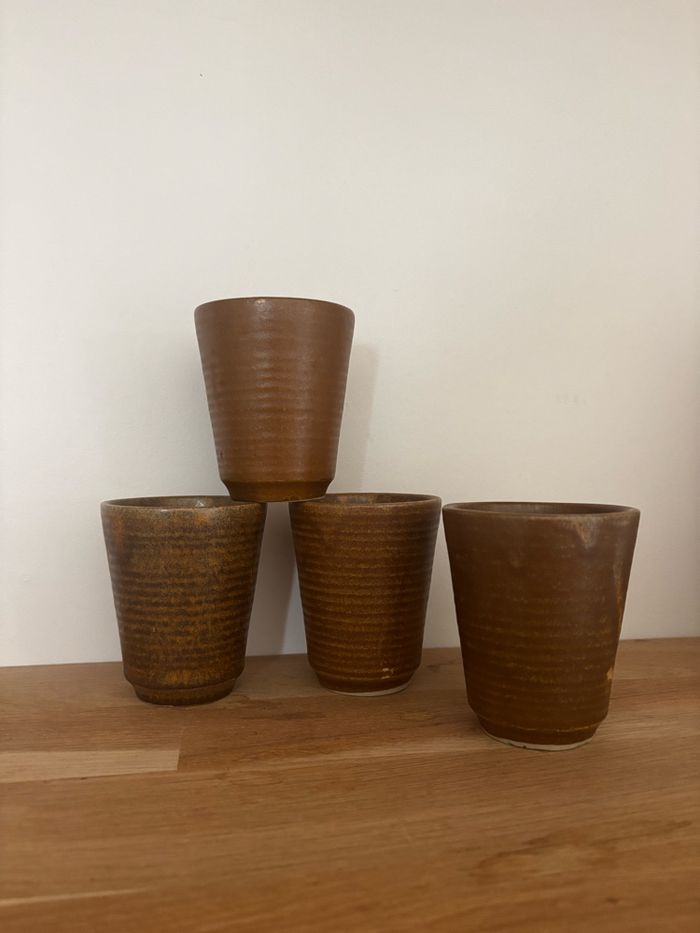 Vintage lot de 4 gobelets en grès