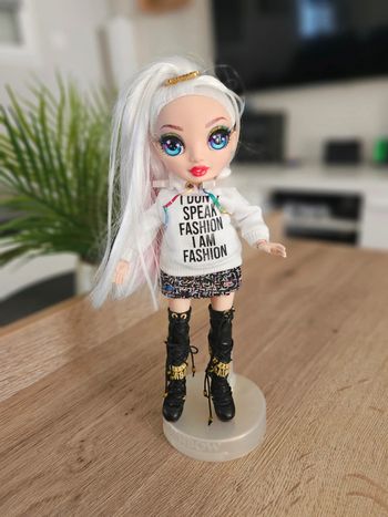 Poupee Rainbow