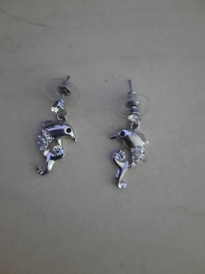 Boucles d'oreilles dauphin - photo numéro 2