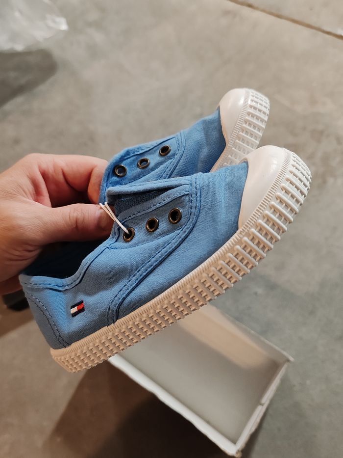Lot de 16 paires de chaussures pour enfant - photo numéro 7