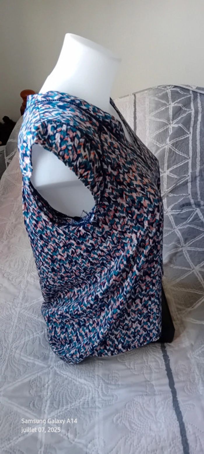 Blouse manches courtes col V imprimé coloré chevrons femme M rue des abesses - photo numéro 3