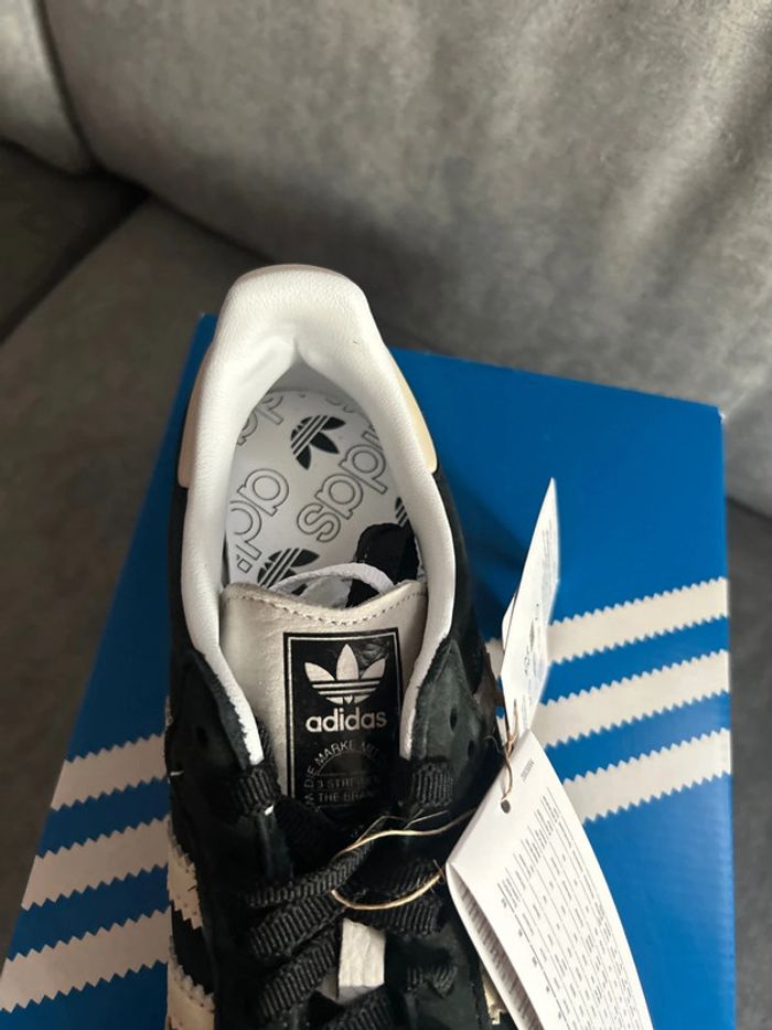Baskets Adidas Samba noires - photo numéro 3