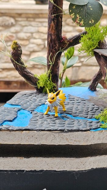 Super figurine Pokemon Nintendo tomy C.G.T.S.J voltali